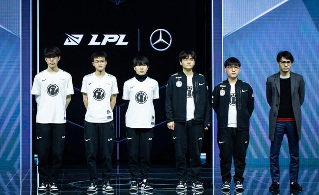 内线新援的 内线新援的